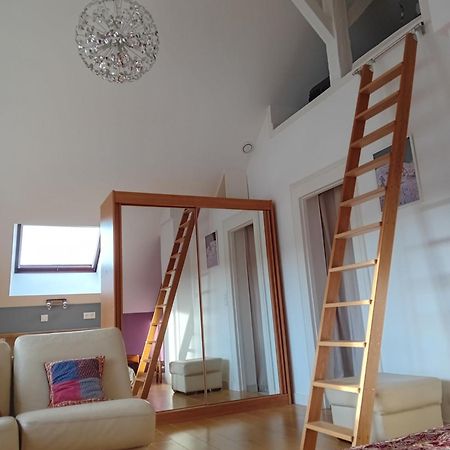 Loft Sur La Bievre Apartment Bievres Exterior photo